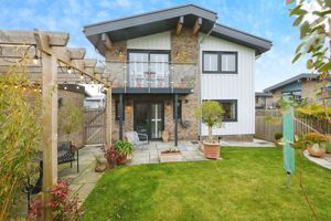 Photo 18- click for photo gallery